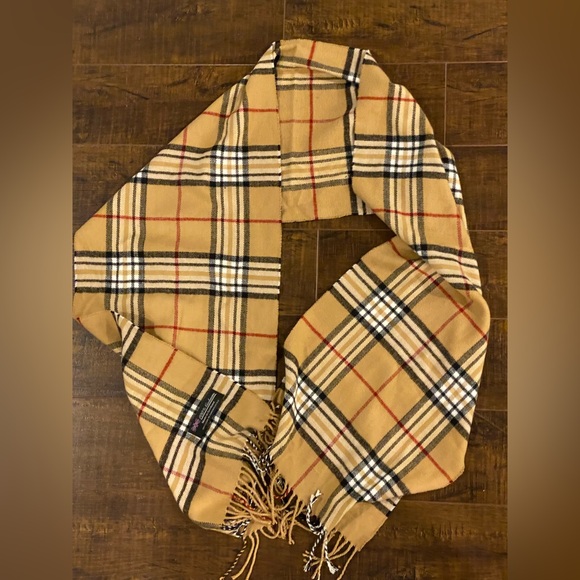 Unisex Cozy & Warm Winter Scarf Lightweight 100% cashmere Made in Scotland‎ - Picture 1 of 3